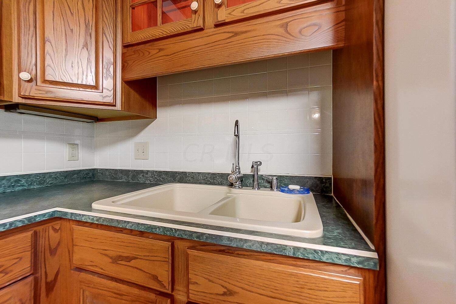 1083 Ross Road Columbus, OH 43227 - Photo 13 of 48 50041658-012_web