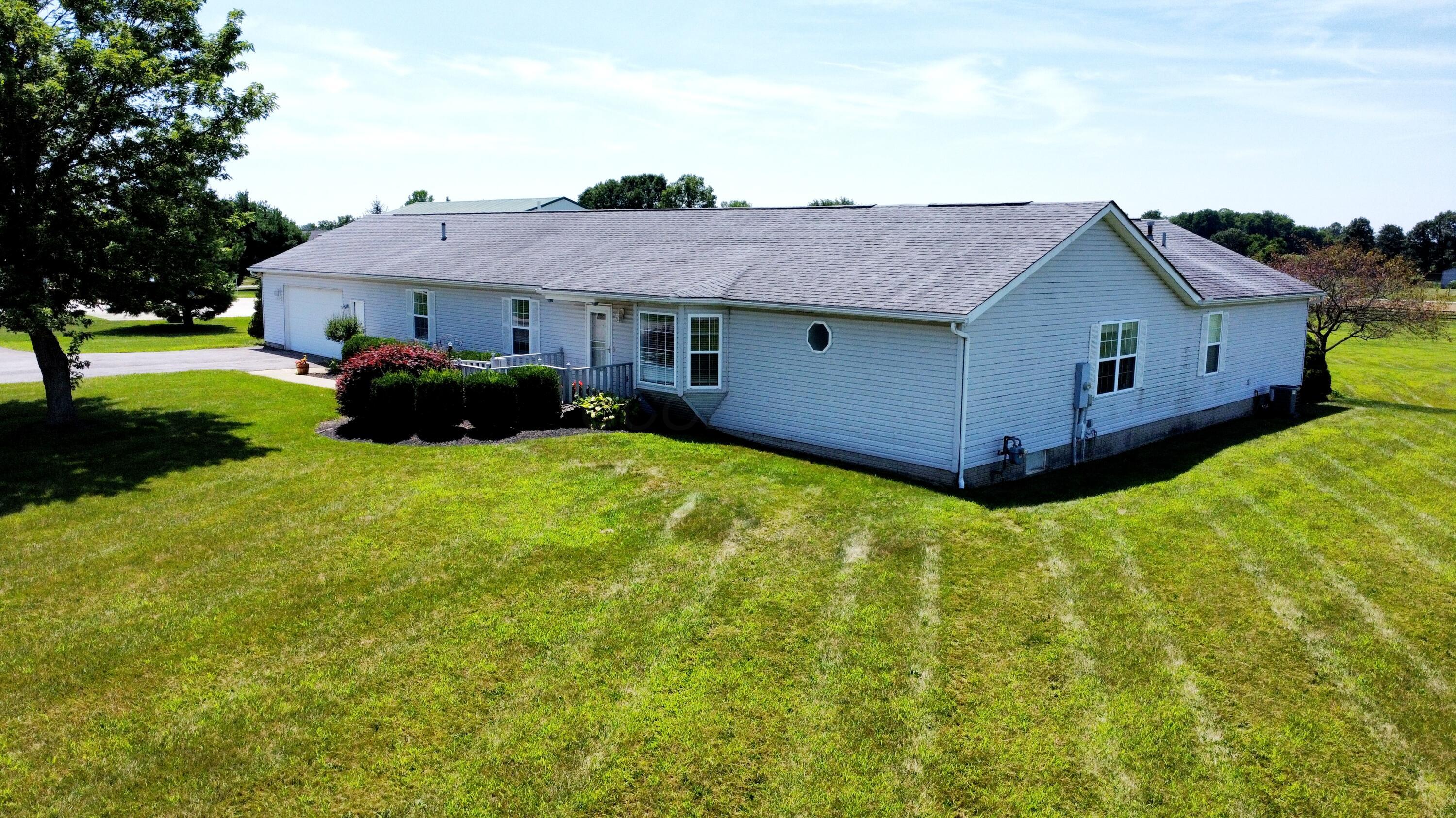 1848 Alward Road Southwest Pataskala, OH 43062 - Photo 2 of 42 1848