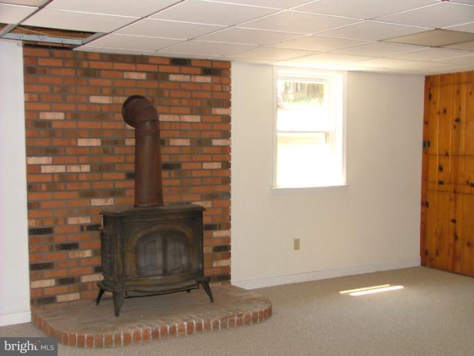 308 Pinewood Avenue Silver Spring, MD 20901 - Photo 8 of 11 Family Room