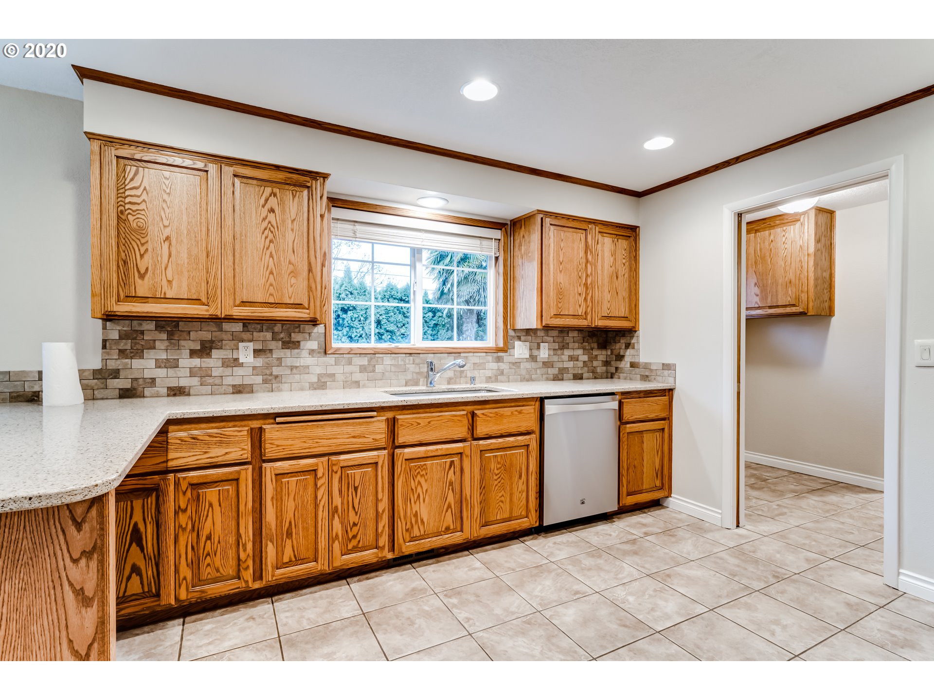 2848 Chateau Place Springfield, OR 97477 - Photo 8 of 30