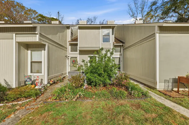 $231,500 | 2753 Jobee Drive, Unit 6, Charleston, SC 29414