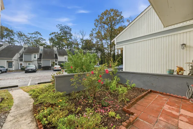 $231,500 | 2753 Jobee Drive, Unit 6, Charleston, SC 29414
