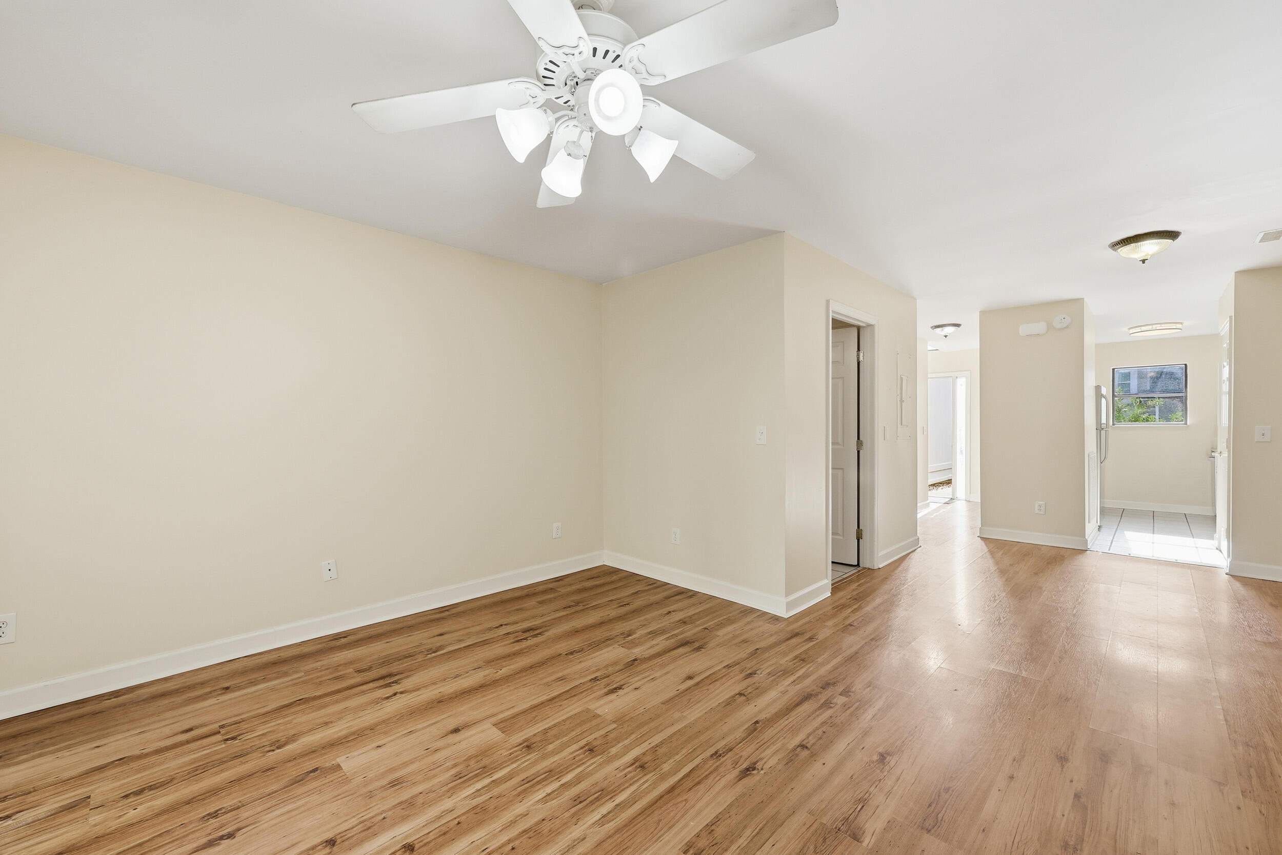 2753 Jobee Drive, Unit 6 Charleston, SC 29414 - Photo 8 of 42 15_550a0859