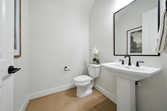 $827,999 | 1711 Bologna Lane, Houston, TX 77055