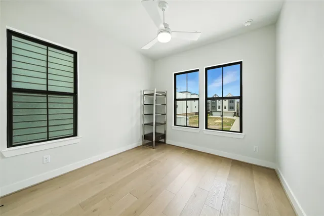 $827,999 | 1711 Bologna Lane, Houston, TX 77055