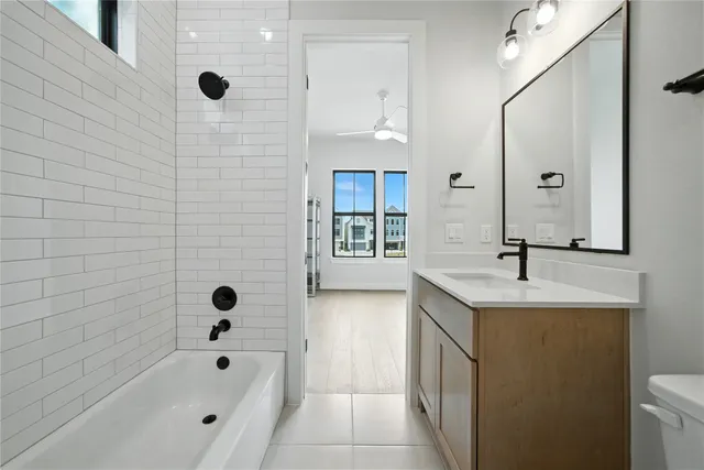 $827,999 | 1711 Bologna Lane, Houston, TX 77055