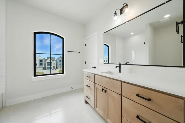 $827,999 | 1711 Bologna Lane, Houston, TX 77055