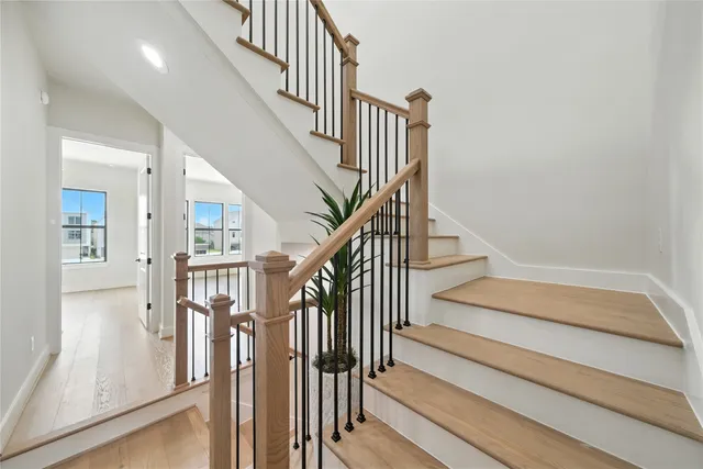 $827,999 | 1711 Bologna Lane, Houston, TX 77055