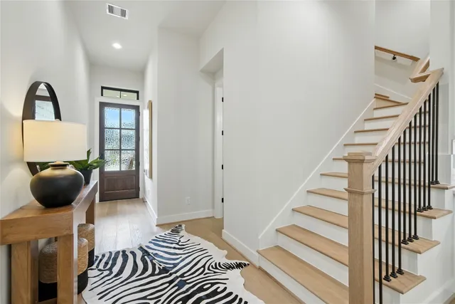 $827,999 | 1711 Bologna Lane, Houston, TX 77055