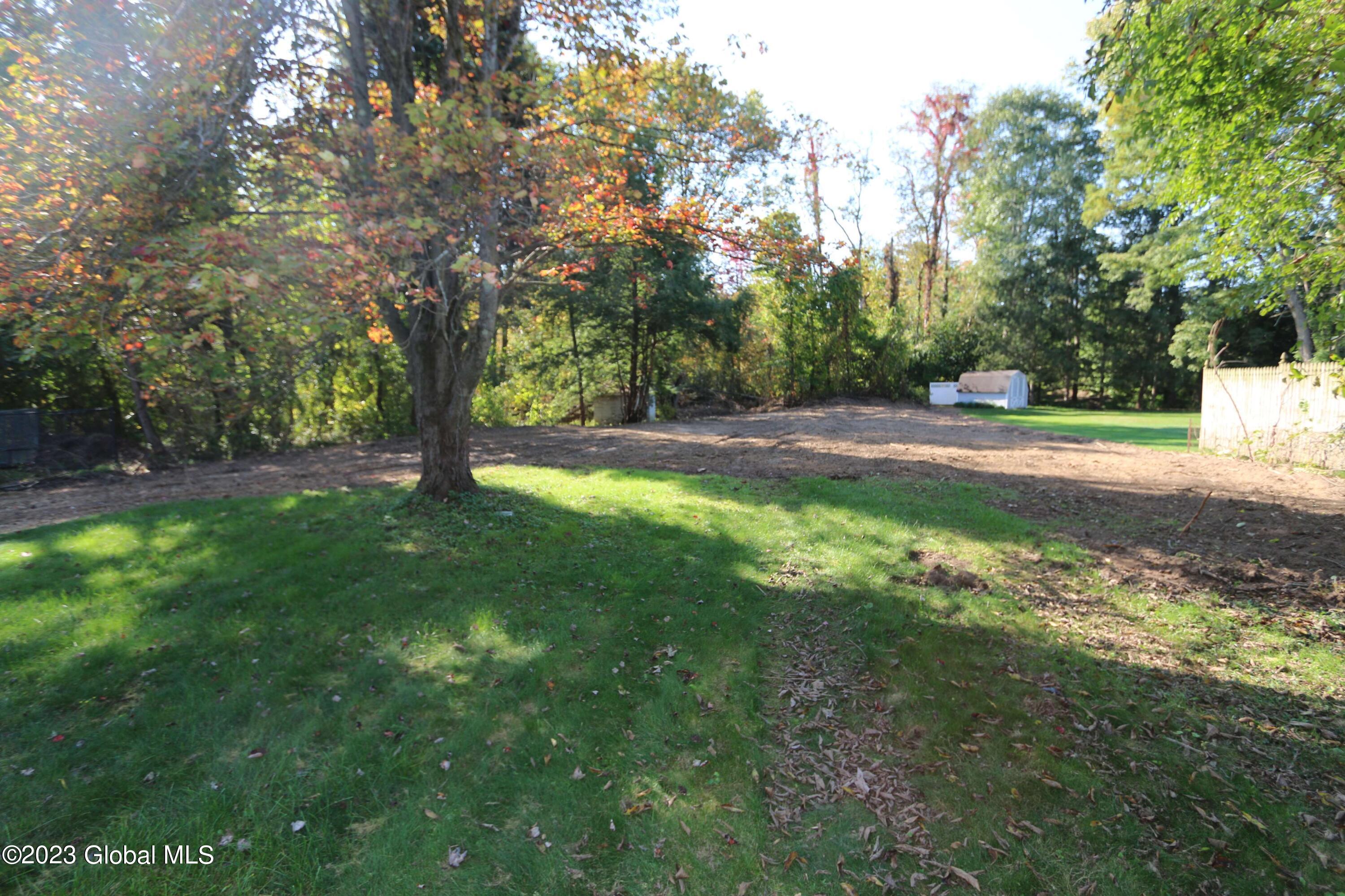 39 South Westcott Road Rotterdam, NY 12306 - Photo 22 of 22 17