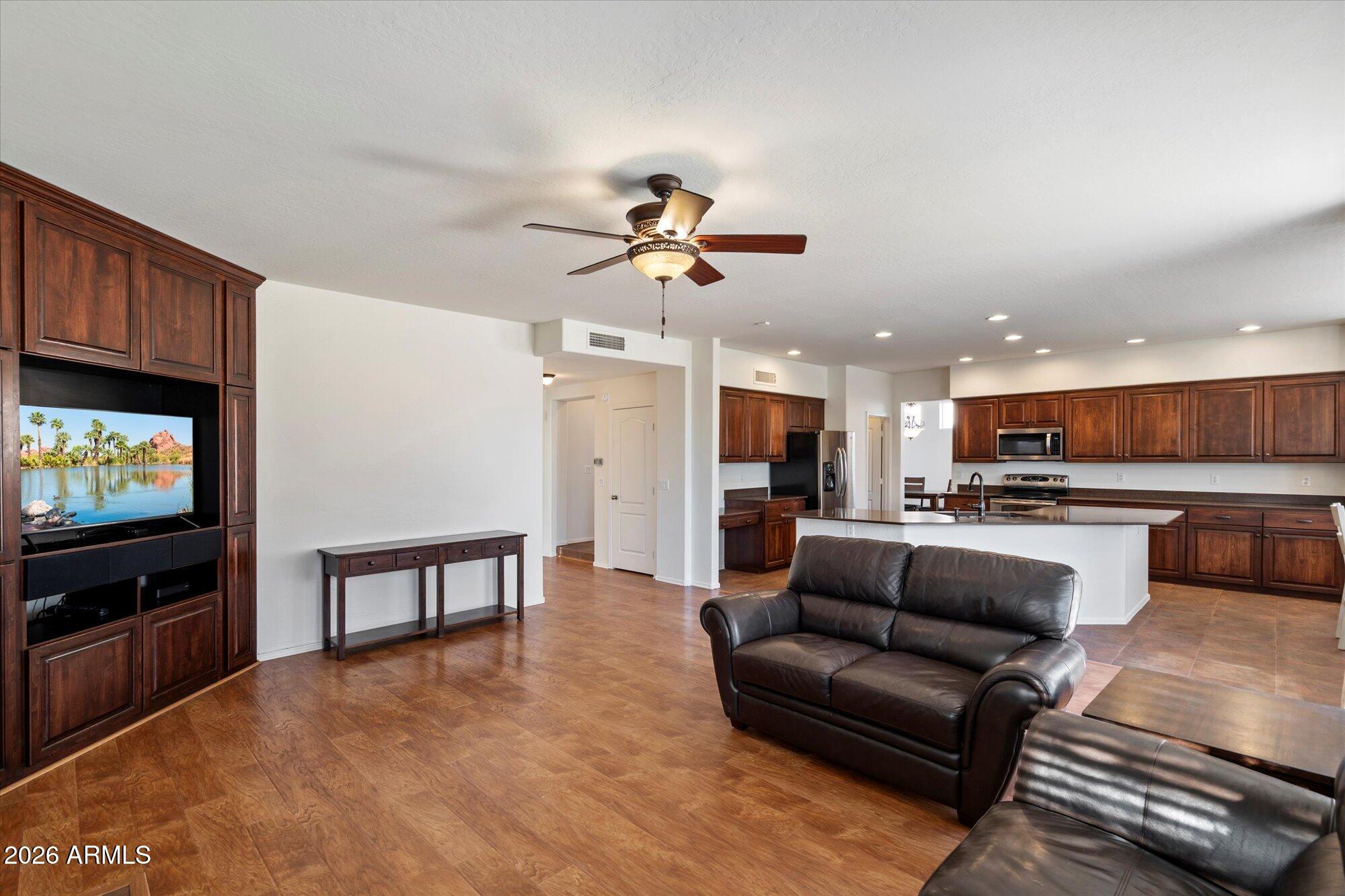 22005 North 43rd Place Phoenix, AZ 85050 - Photo 16 of 57 Family Room