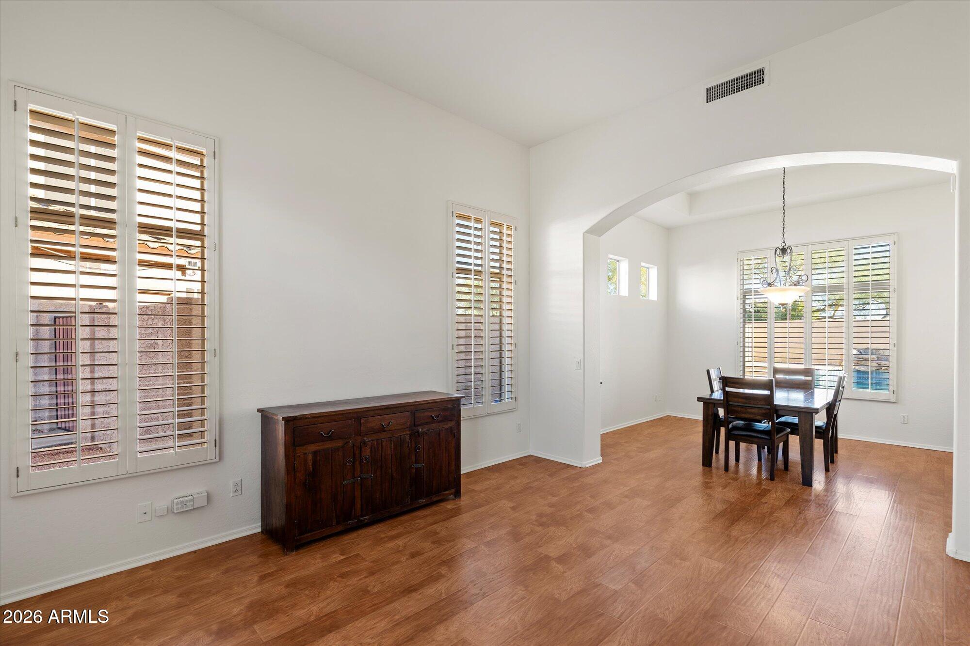 22005 North 43rd Place Phoenix, AZ 85050 - Photo 21 of 57 Living/Dining