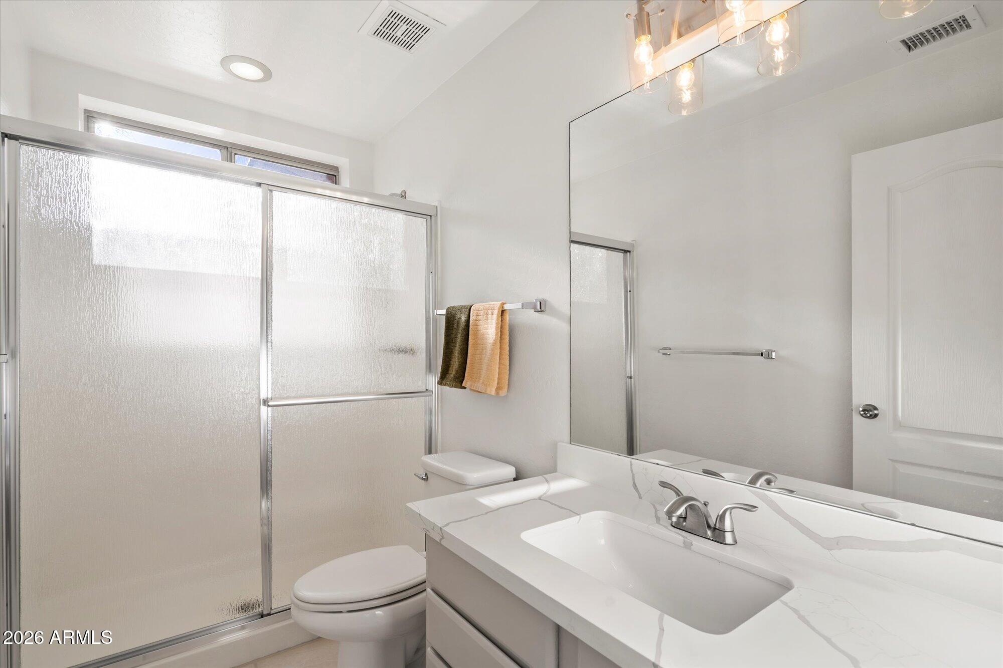 22005 North 43rd Place Phoenix, AZ 85050 - Photo 40 of 57 Main Bathroom