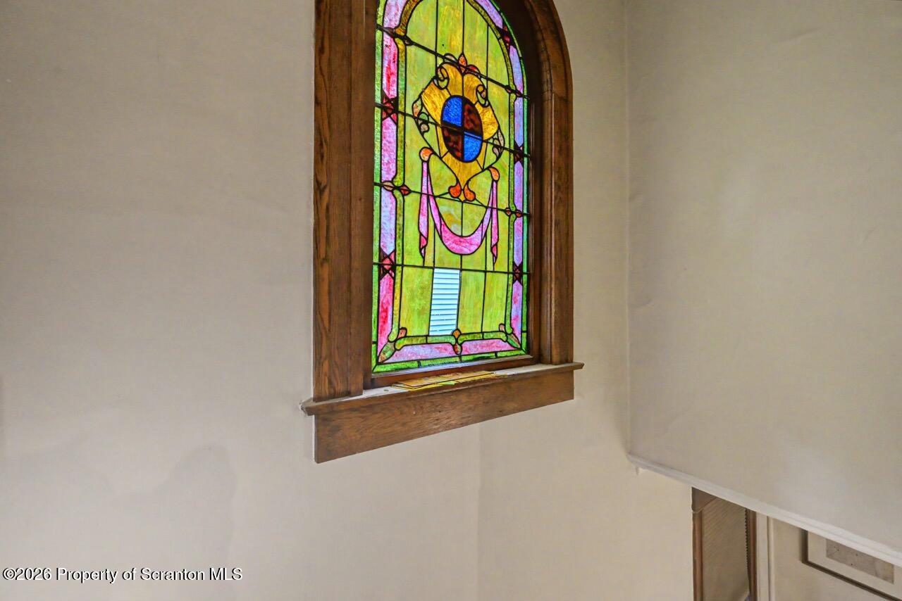 933 Fisk Street Scranton, PA 18509 - Photo 52 of 63 Stained Glass