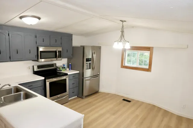 $54,900 | 17373 North Creek Drive, Lakeville, MN 55024