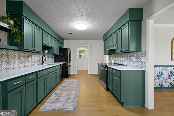 $320,000 | 40 River Point Drive, LaGrange, GA 30240