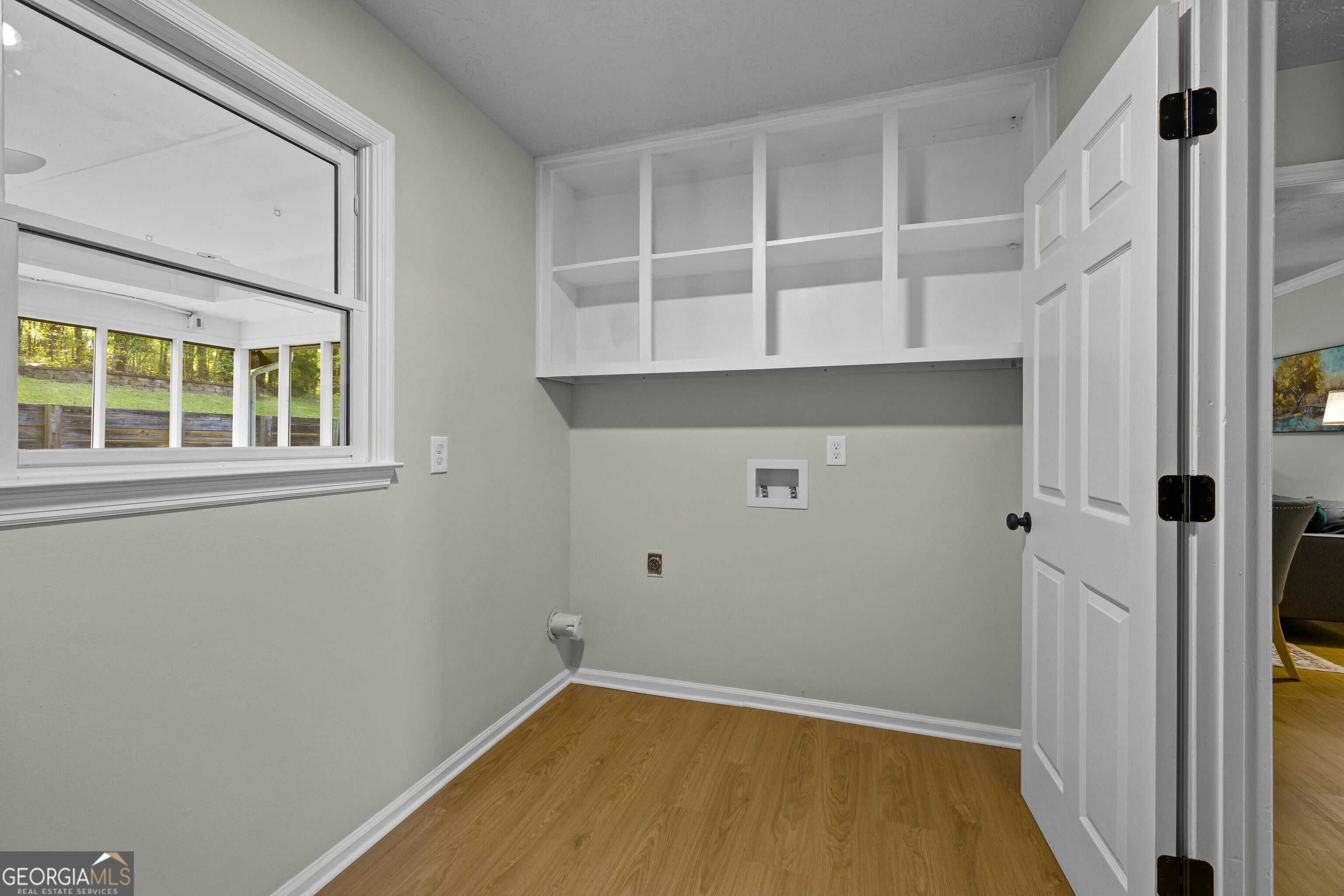 40 River Point Drive LaGrange, GA 30240 - Photo 9 of 22 a view of an empty room with a window
