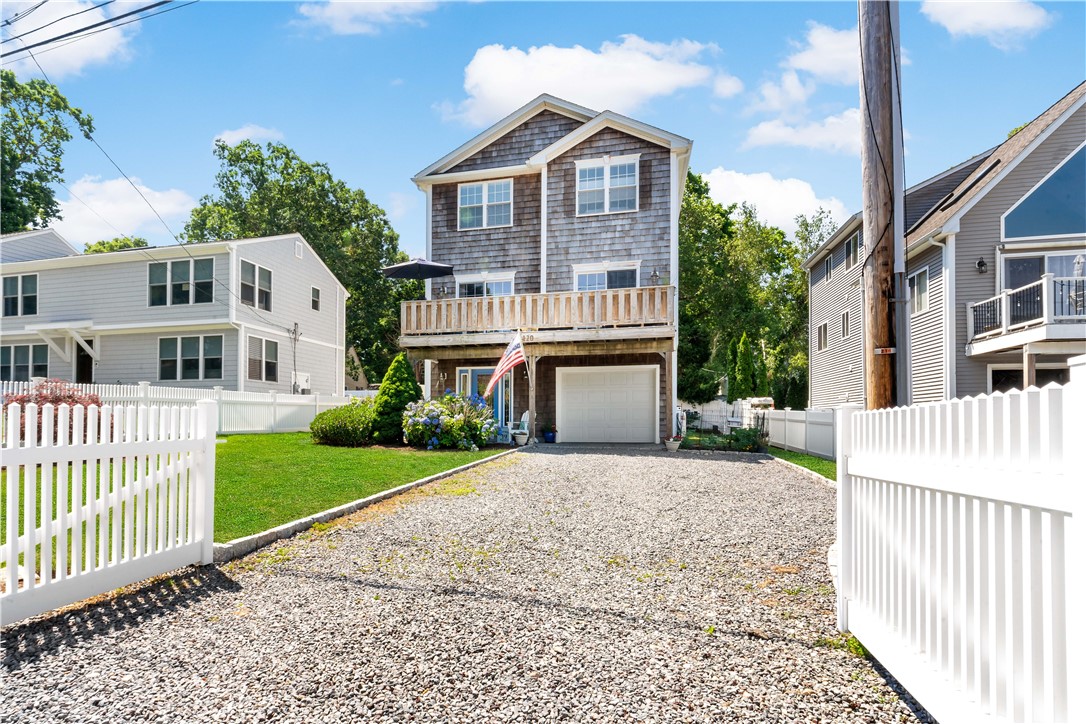 120 Montauk Road Narragansett, RI 02882 - Photo 2 of 32 Gallery Image 2