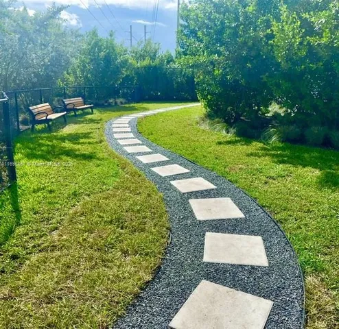 $1,100,000 | 16385 Biscayne Boulevard, Unit 1615, North Miami Beach, FL 33160