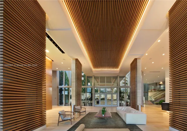 $1,100,000 | 16385 Biscayne Boulevard, Unit 1615, North Miami Beach, FL 33160