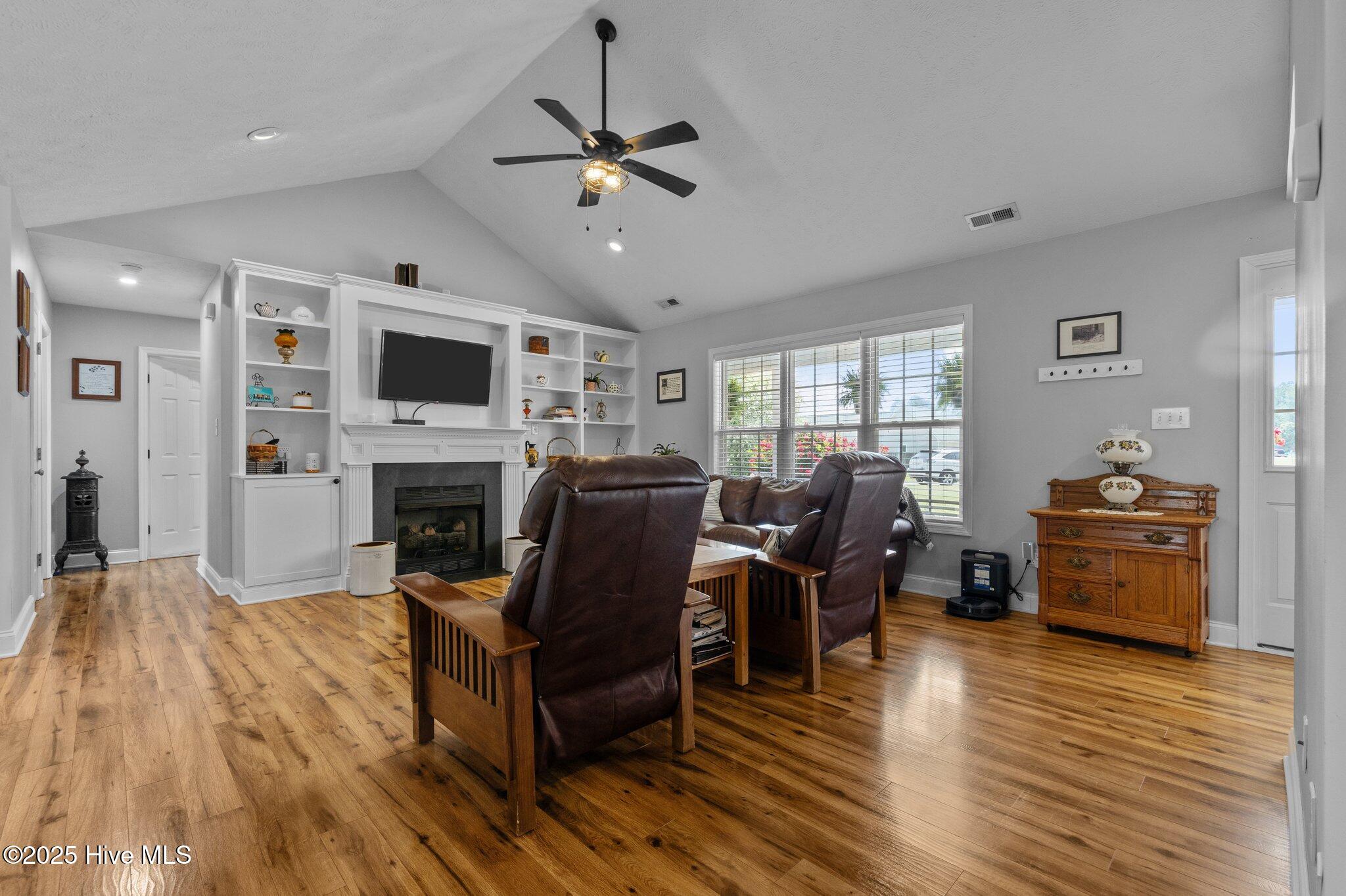 215 Secretariat Court Raeford, NC 28376 - Photo 11 of 49 11-web-or-mls-707A1032
