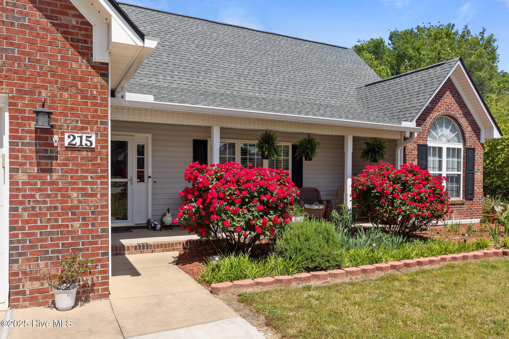 215 Secretariat Court Raeford, NC 28376 - Photo 3 of 49 29-web-or-mls-707A1090