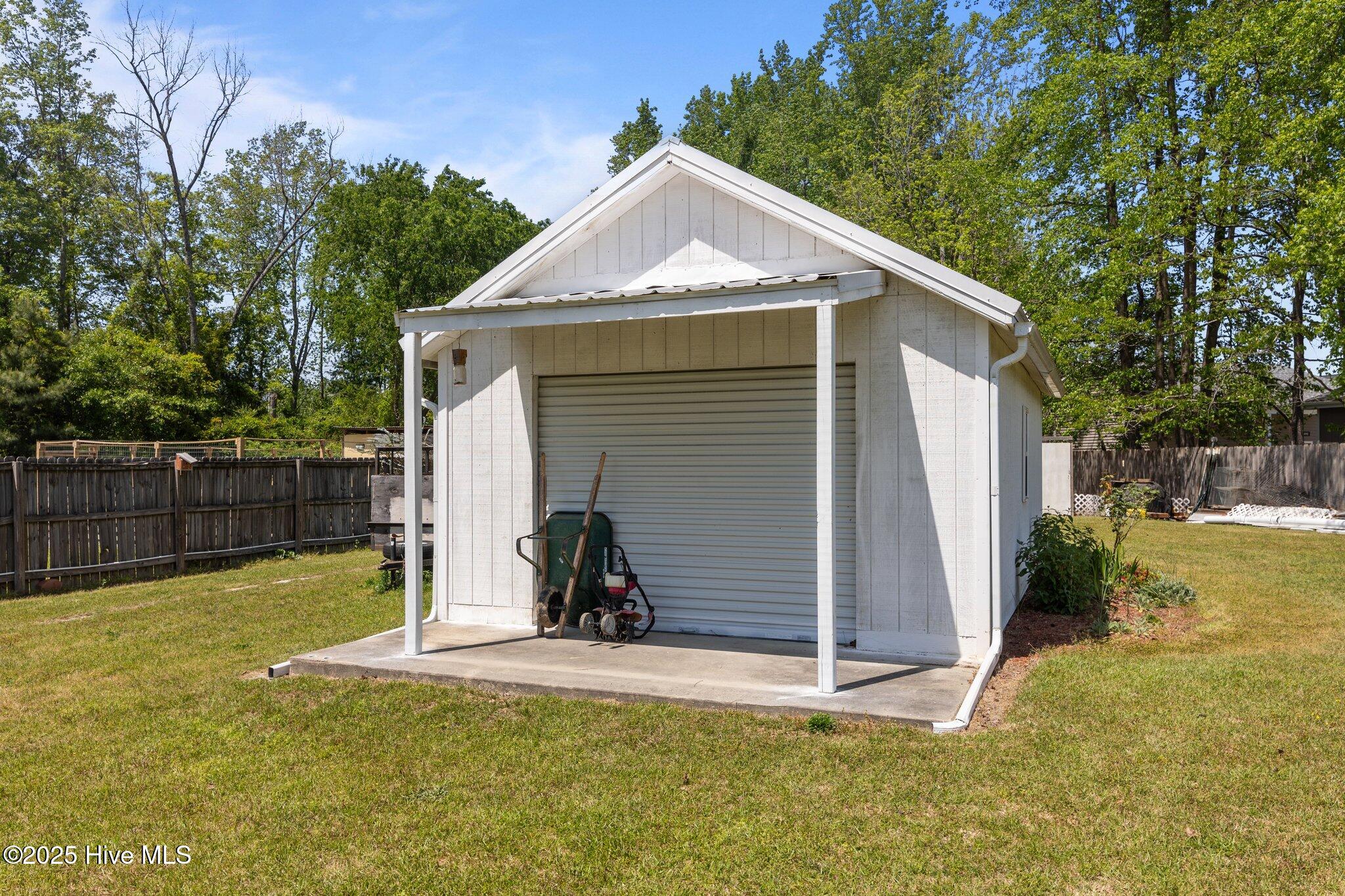 215 Secretariat Court Raeford, NC 28376 - Photo 44 of 49 32-web-or-mls-707A1100