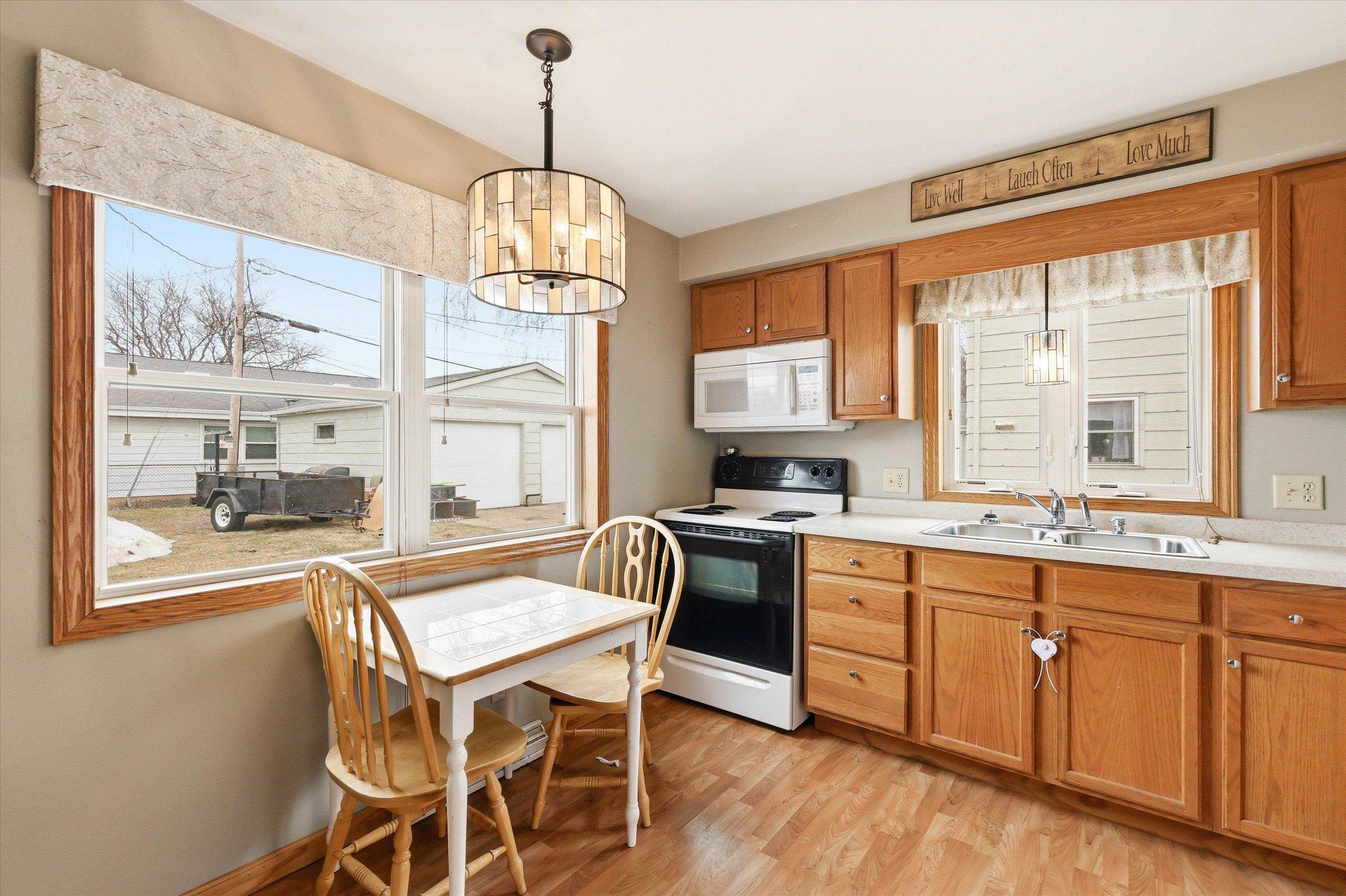 606 East Florida Avenue Appleton, WI 54911 - Photo 8 of 31