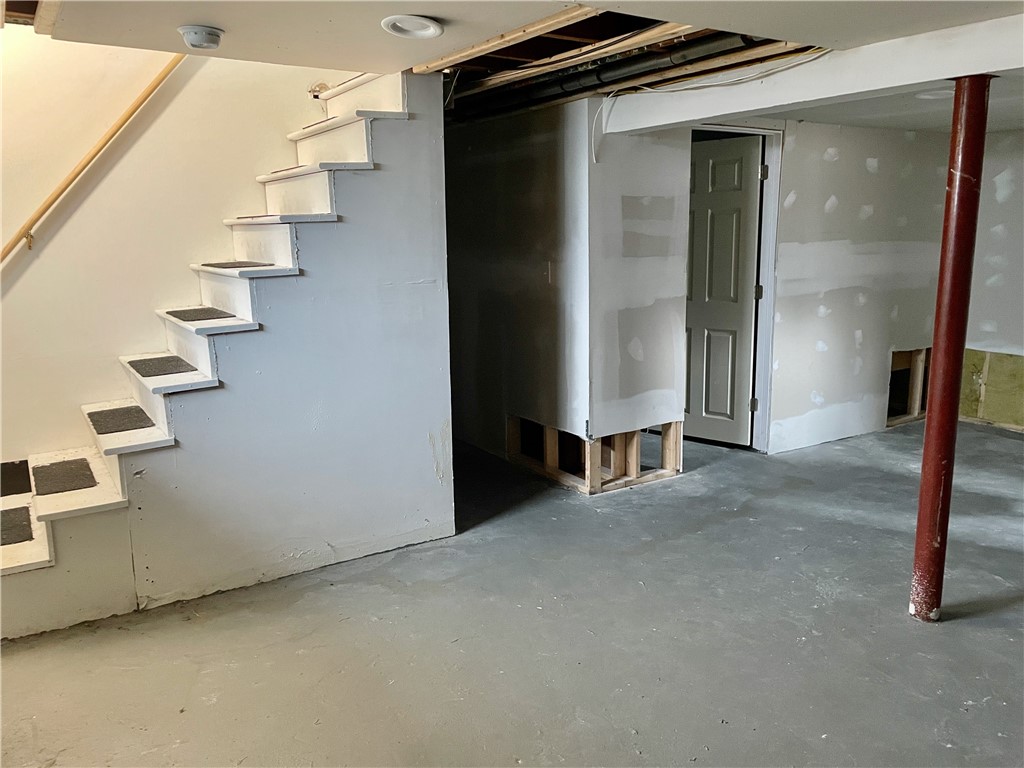 31 Rosedale Terrace Middletown, RI 02842 - Photo 18 of 20