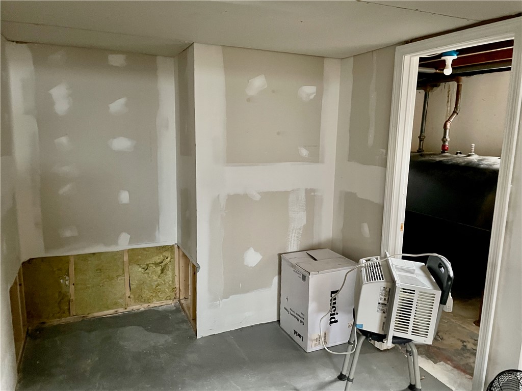 31 Rosedale Terrace Middletown, RI 02842 - Photo 19 of 20