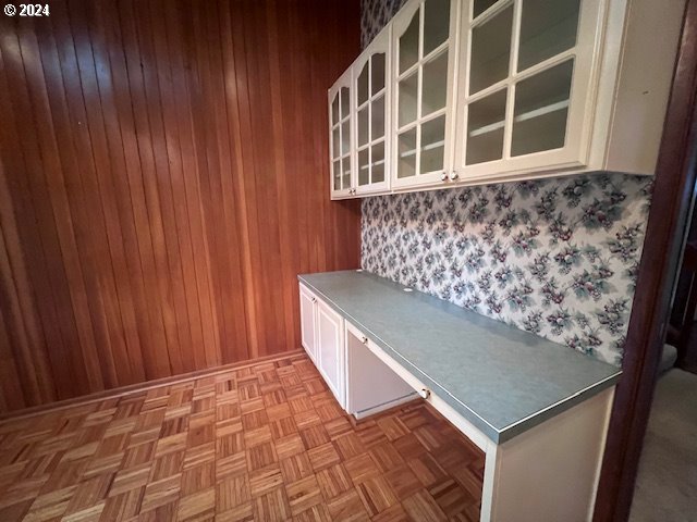 2890 Warren Street Eugene, OR 97405 - Photo 14 of 46 a view of an entryway