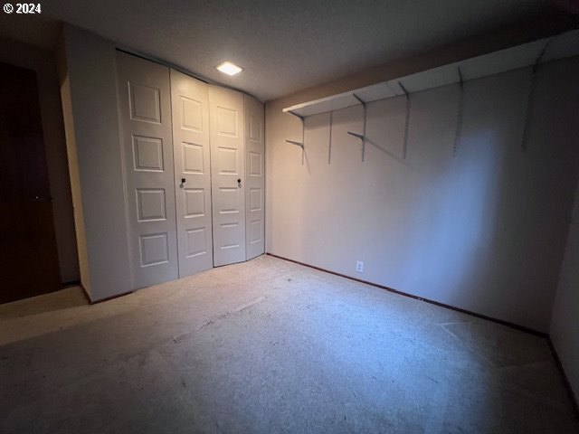2890 Warren Street Eugene, OR 97405 - Photo 25 of 46 a view of an empty room