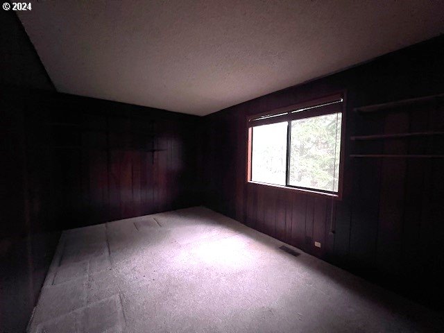 2890 Warren Street Eugene, OR 97405 - Photo 26 of 46 a view of an empty room with a window