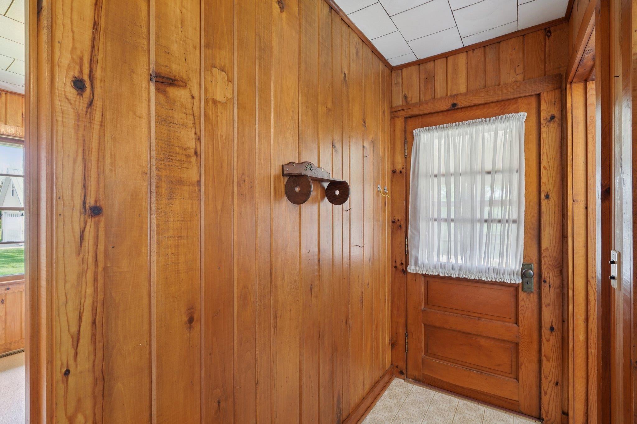 W8135 Elm Point Road Lake Mills, WI 53551 - Photo 22 of 53