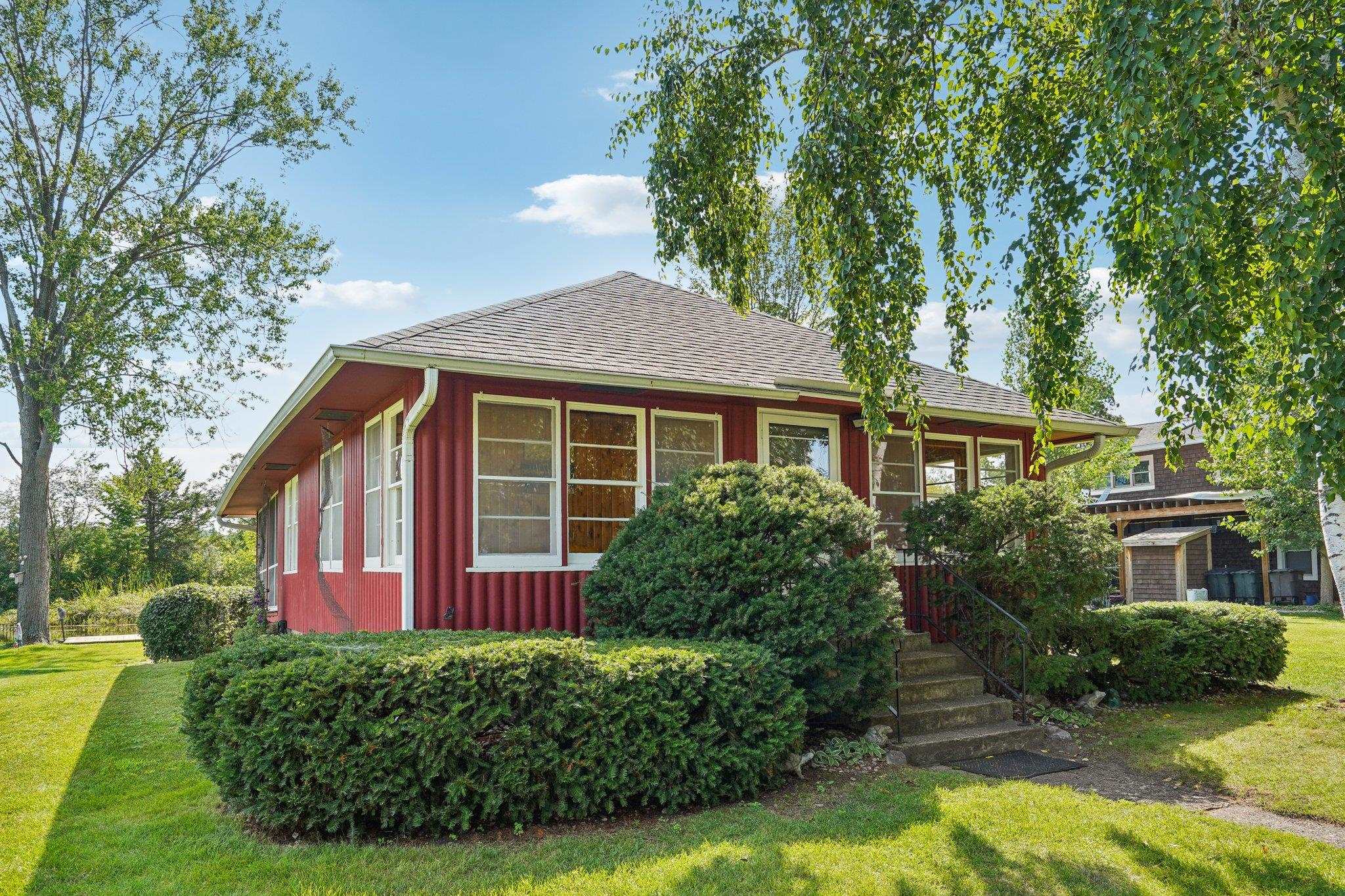 W8135 Elm Point Road Lake Mills, WI 53551 - Photo 3 of 53