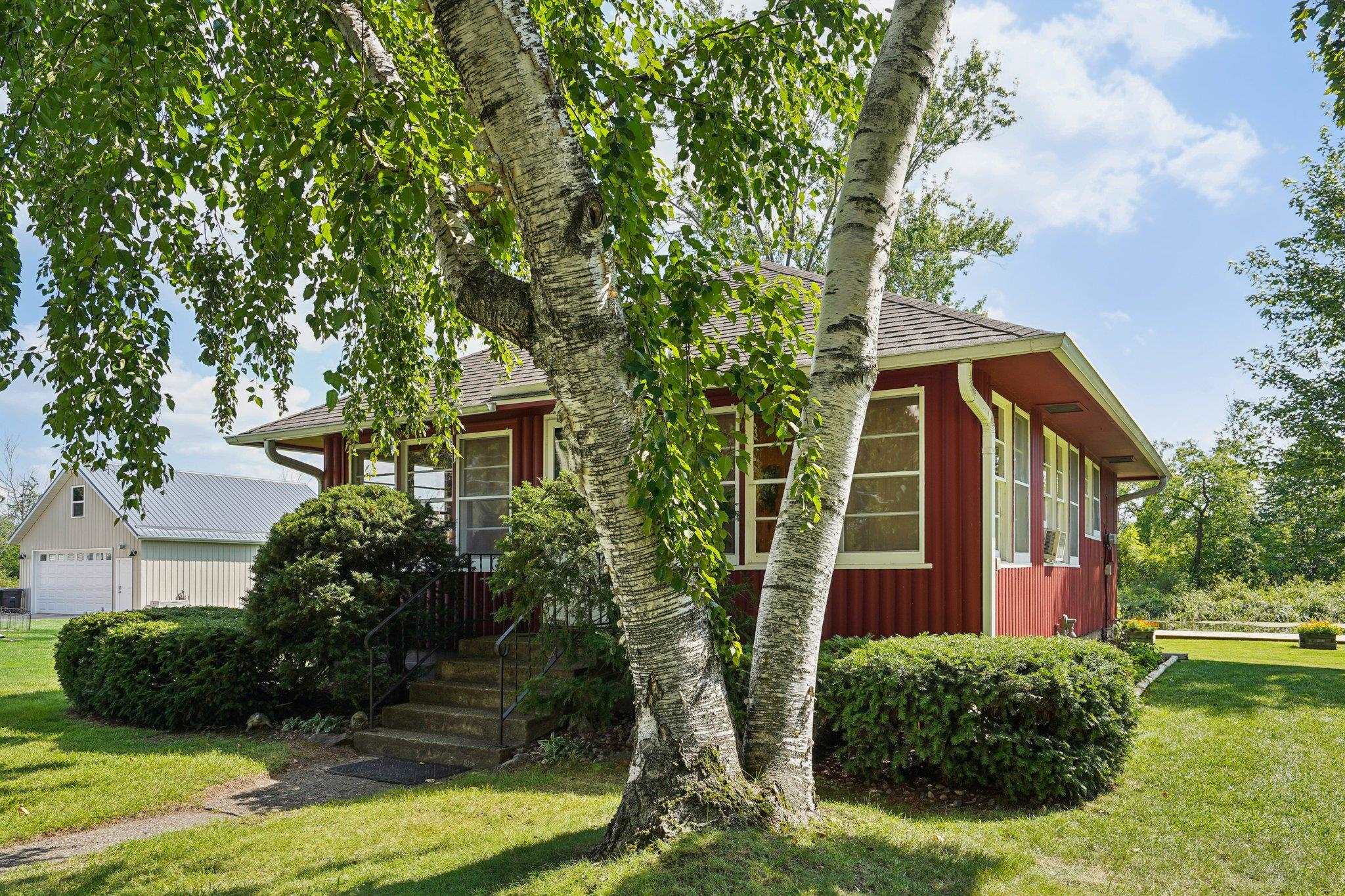 W8135 Elm Point Road Lake Mills, WI 53551 - Photo 4 of 53