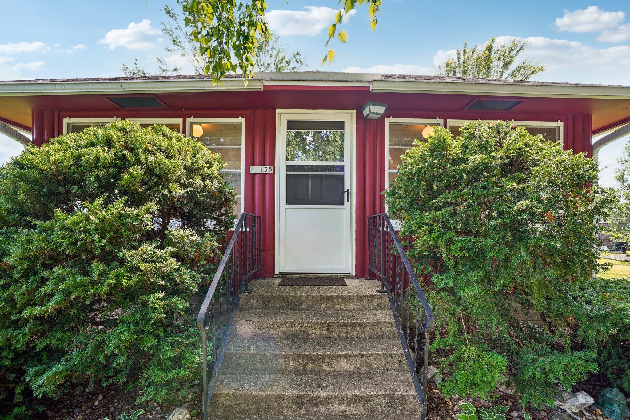 W8135 Elm Point Road Lake Mills, WI 53551 - Photo 5 of 53