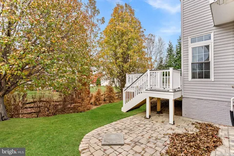 $899,999 | 25362 Vacation Place, Aldie, VA 20105