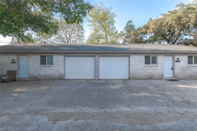 $499,000 | 2005 Matthews Lane, Unit 2, Austin, TX 78745