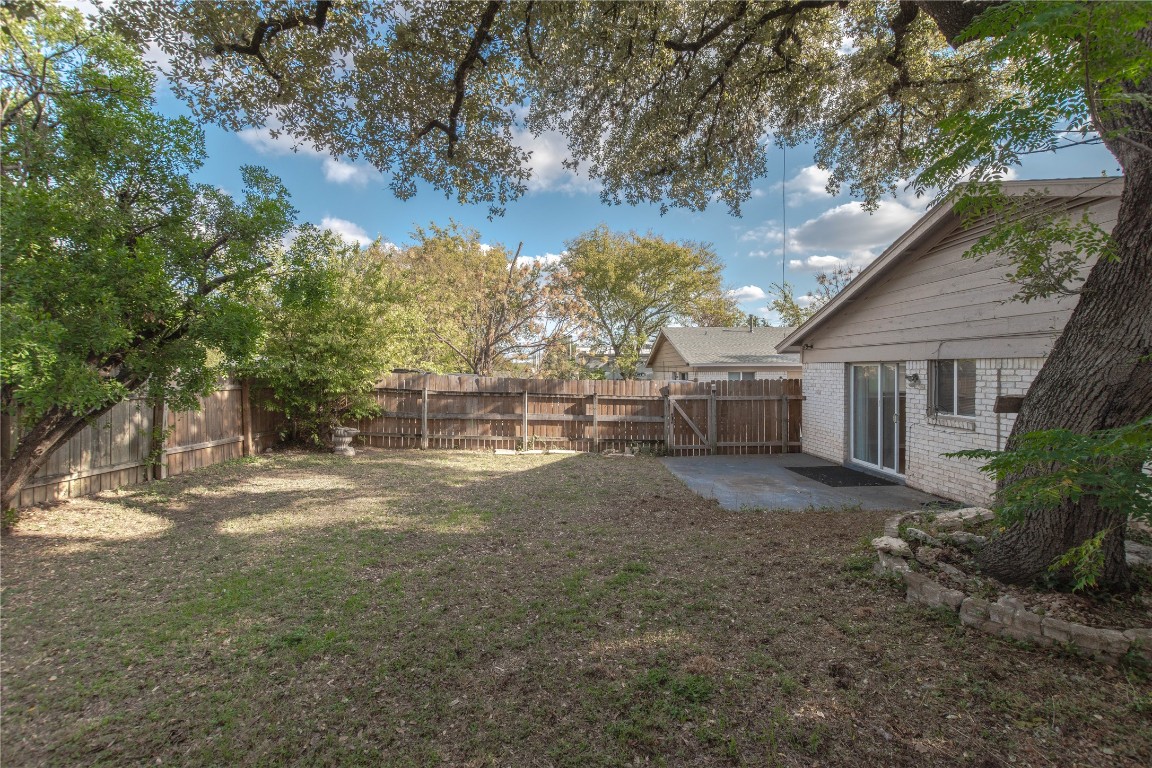 2005 Matthews Lane, Unit 2 Austin, TX 78745 - Photo 24 of 25 a view of a house with a yard