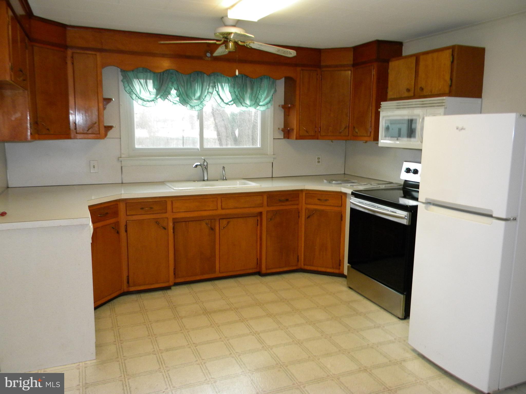 112 Beaver Road Harrisburg, PA 17112 - Photo 4 of 15 Gallery Image 4