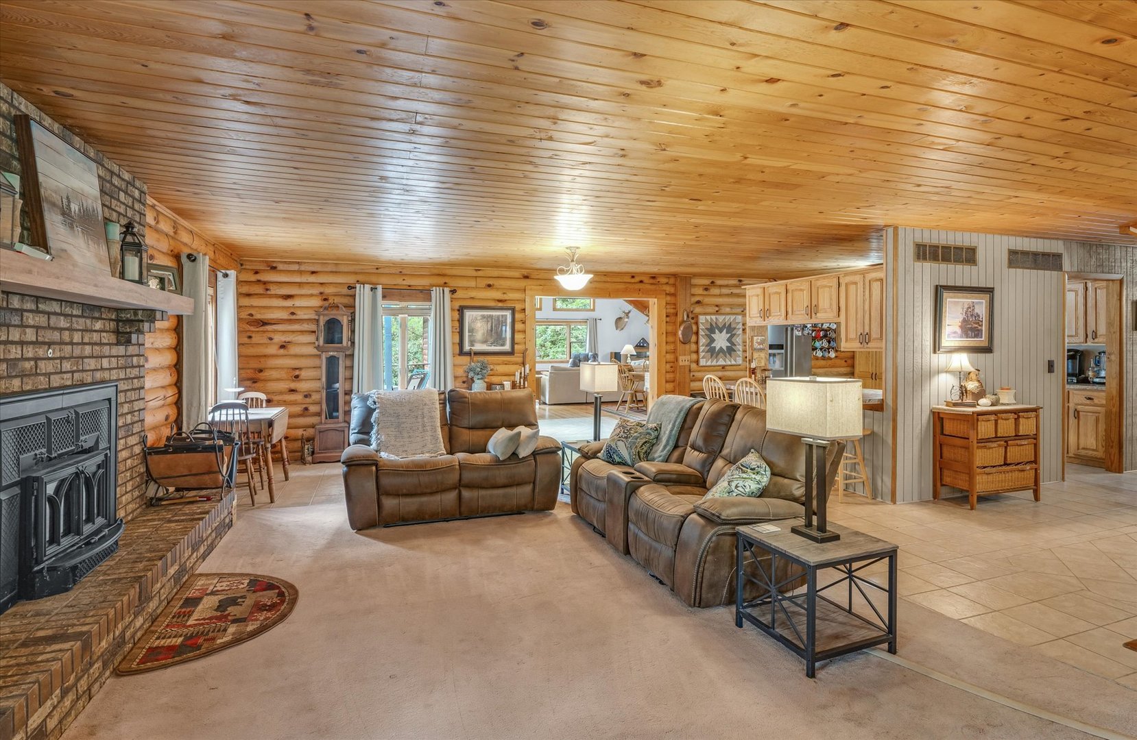 15262 North 450 East Road Fithian, IL 61844 - Photo 10 of 66 a living room with furniture and a fireplace