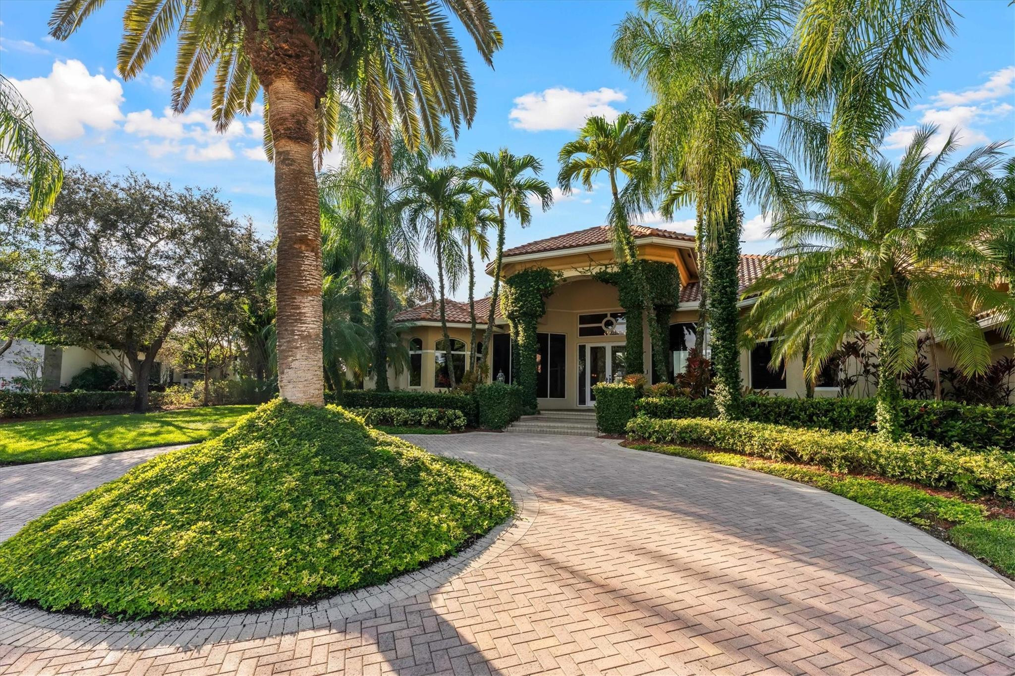 3060 Paddock Road Weston, FL 33331 - Photo 4 of 80 Photo 4
