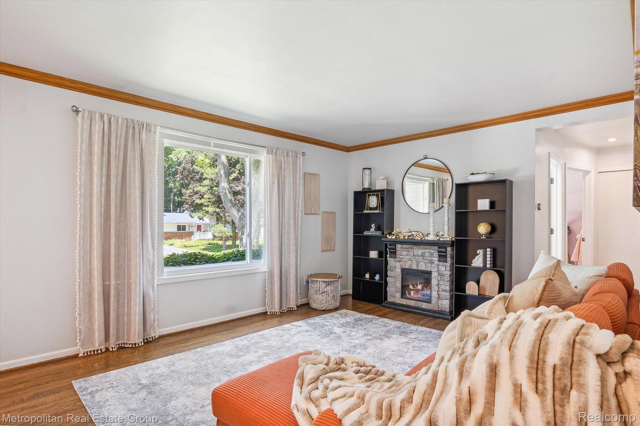 2405 Keith Road West Bloomfield, MI 48324 - Photo 14 of 43 Gallery Image 14