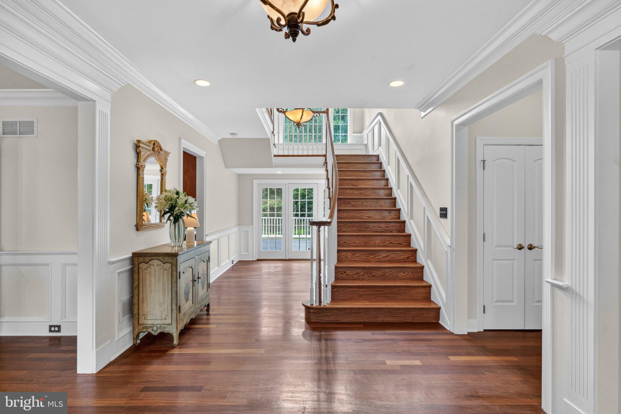342 Ring Road Chadds Ford, PA 19317 - Photo 3 of 95 Elegant foyer with grand staircase.