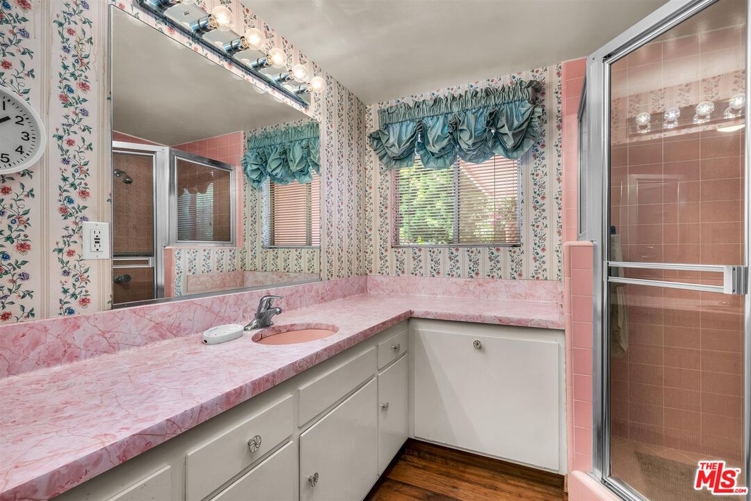 575 East Channel Road Los Angeles, CA 90402 - Photo 22 of 39