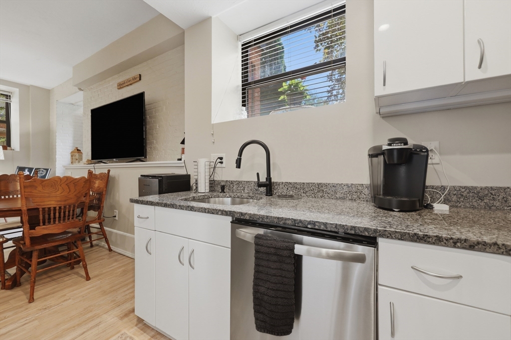 28 Adams Street, Unit 106 Worcester, MA 01604 - Photo 13 of 28