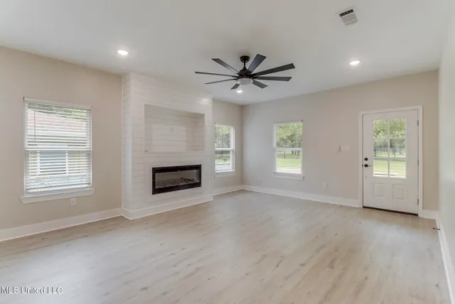 $289,900 | 420 Beverly Drive, Biloxi, MS 39530