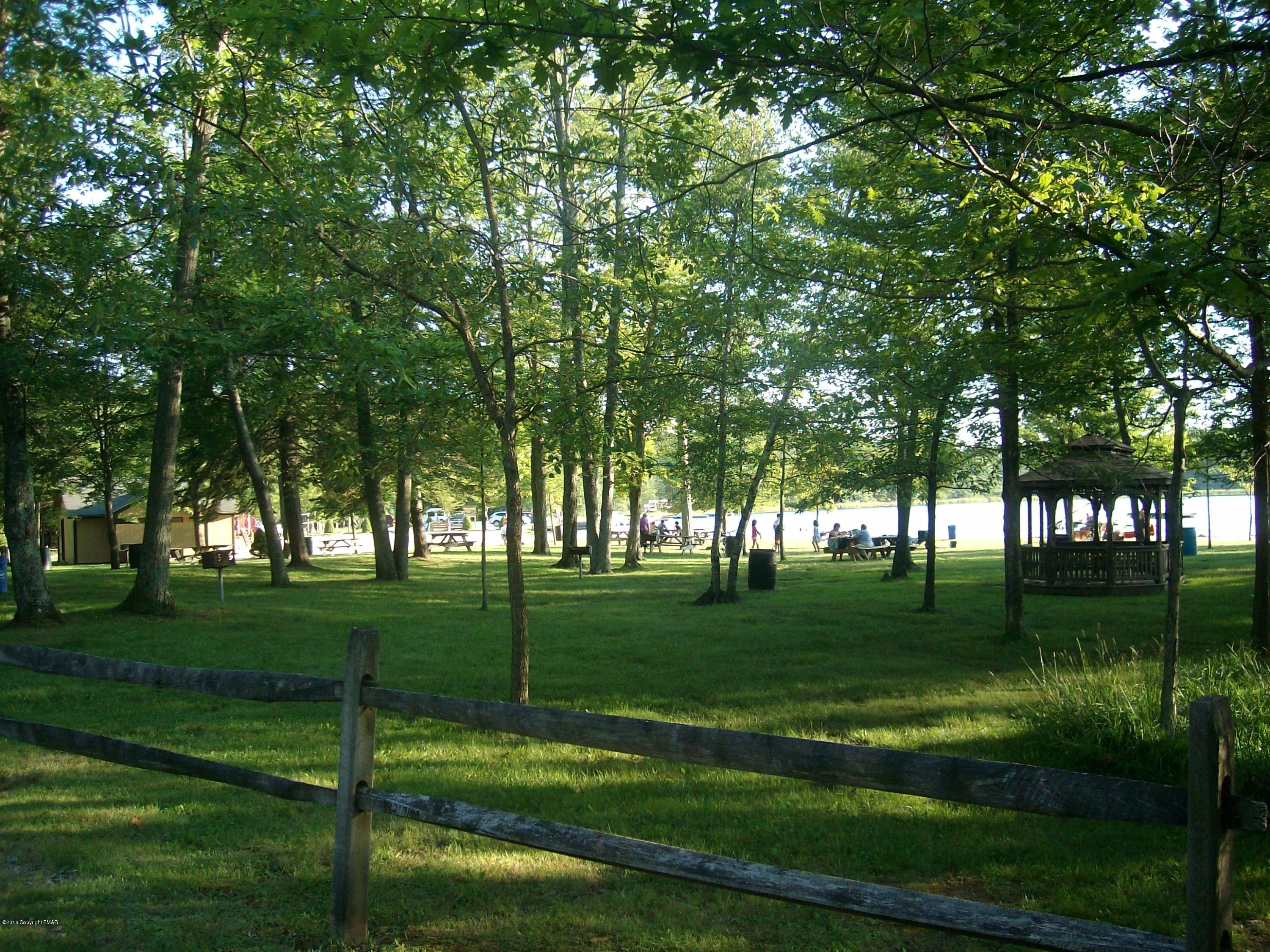 174 Ridge Road Pocono Lake, PA 18347 - Photo 36 of 41 LLV9 Picnic Area
