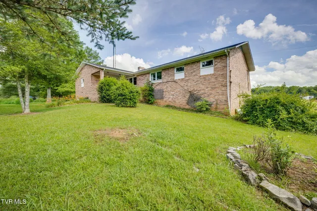 $389,000 | 212 Littrell Private Drive, Bluff City, TN 37618